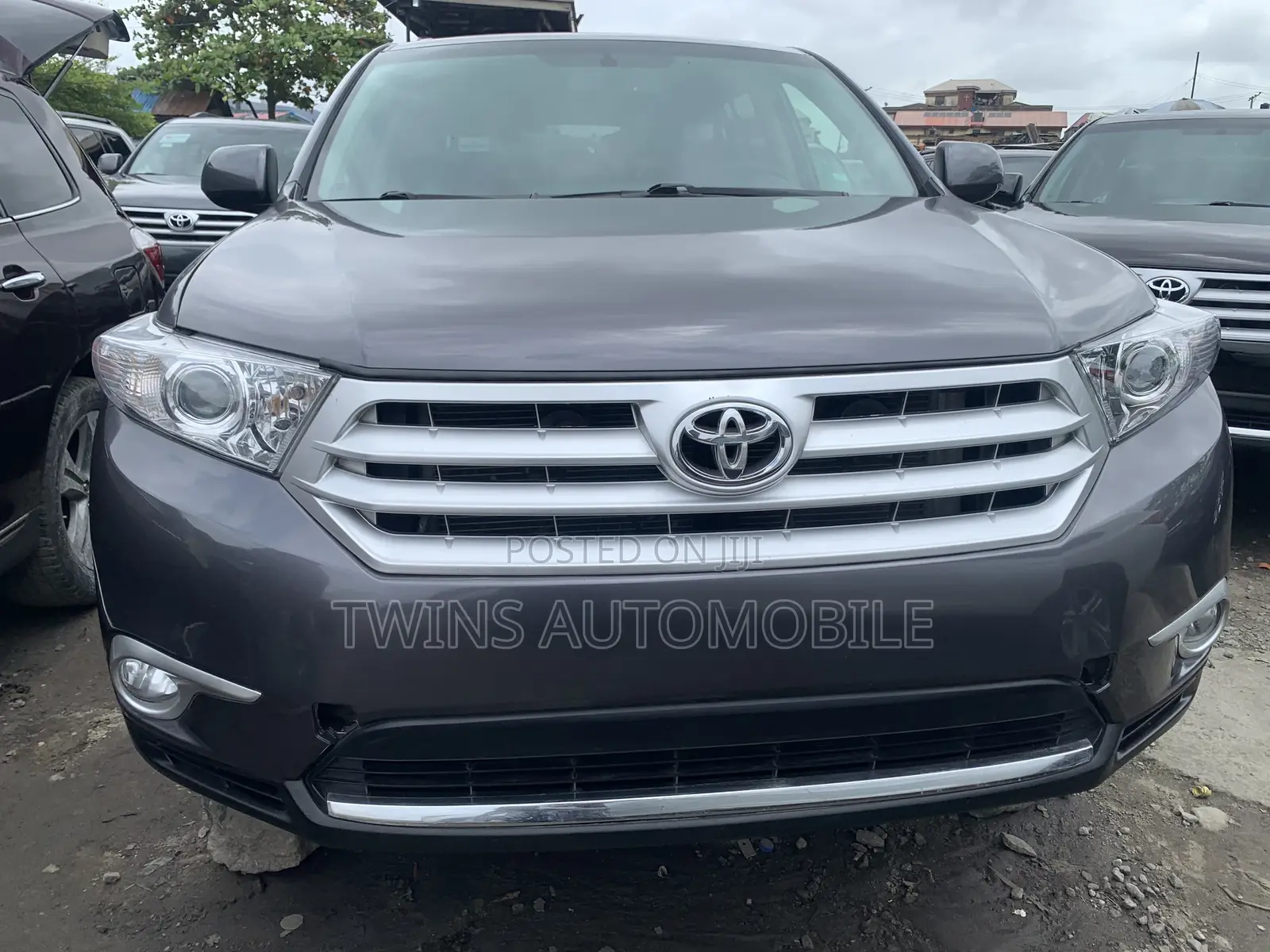 Toyota Highlander Limited 2012 Gray