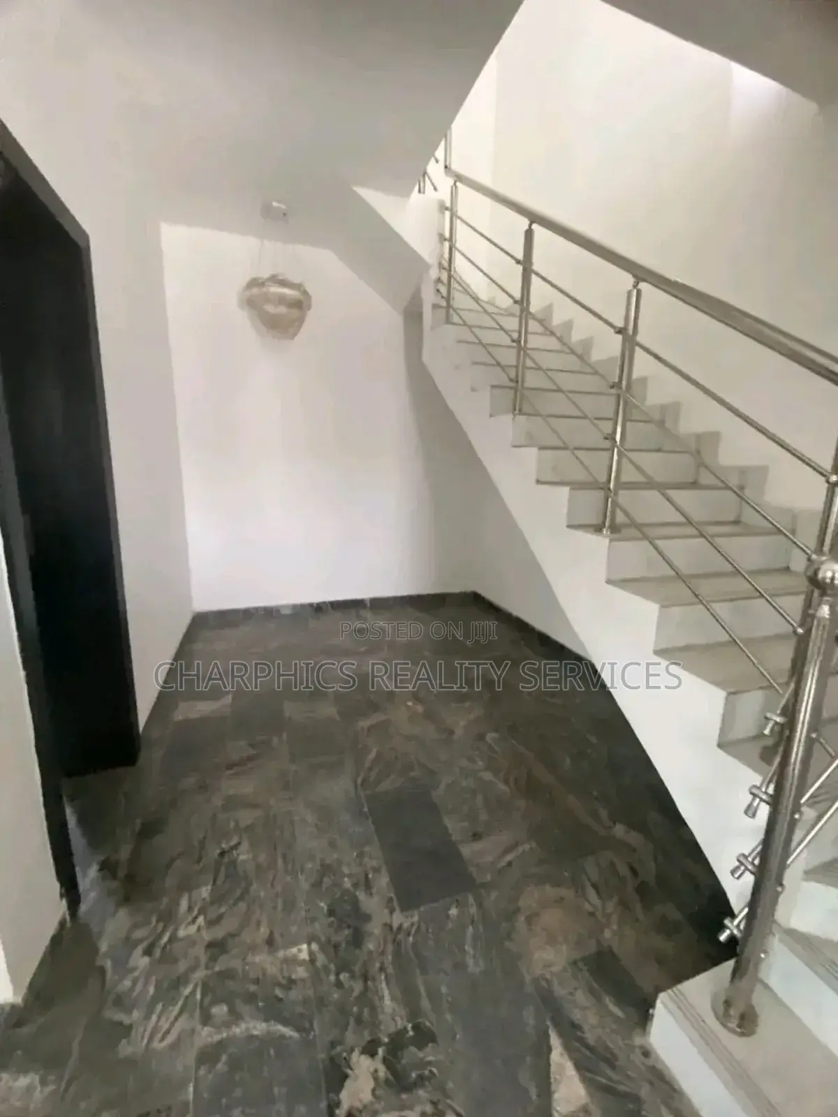 3bdrm Apartment in Ikate for sale