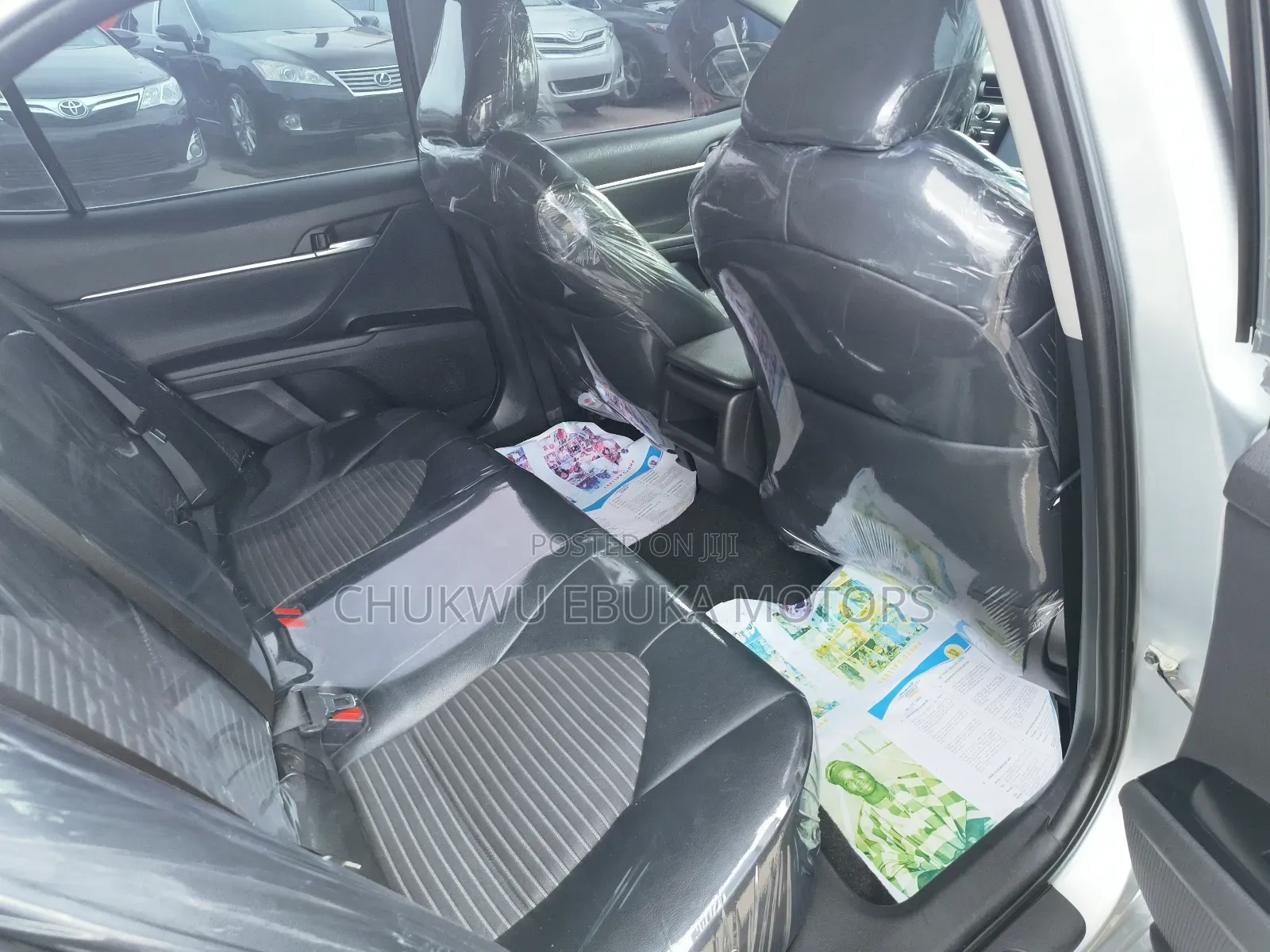 Toyota Camry SE FWD (2.5L 4cyl 8AM) 2018 Silver