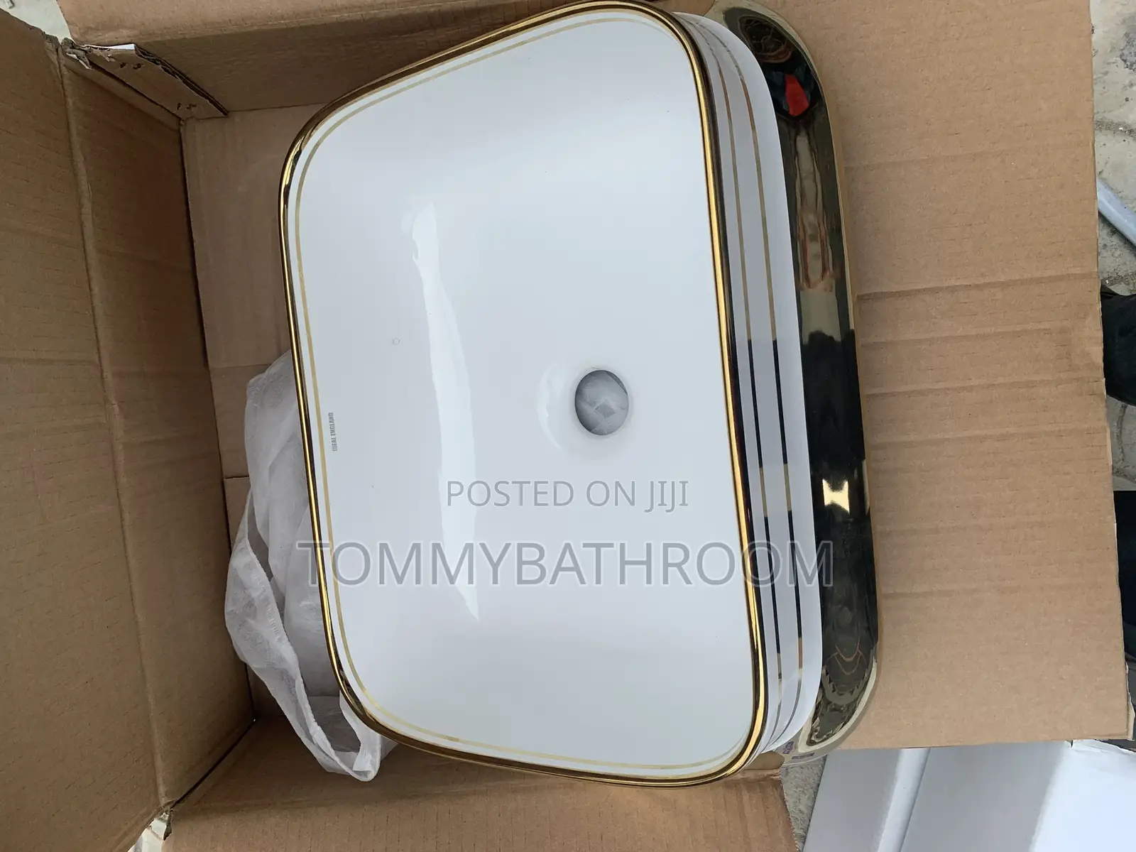 Countertop White and Gold Basin