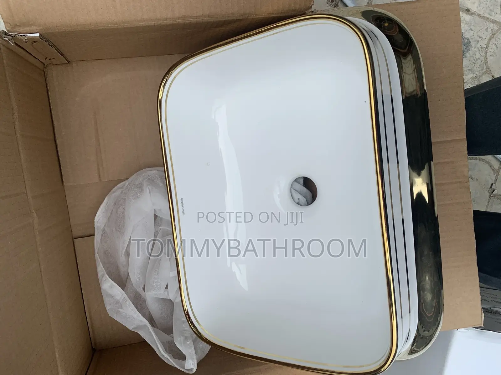 Countertop White and Gold Basin