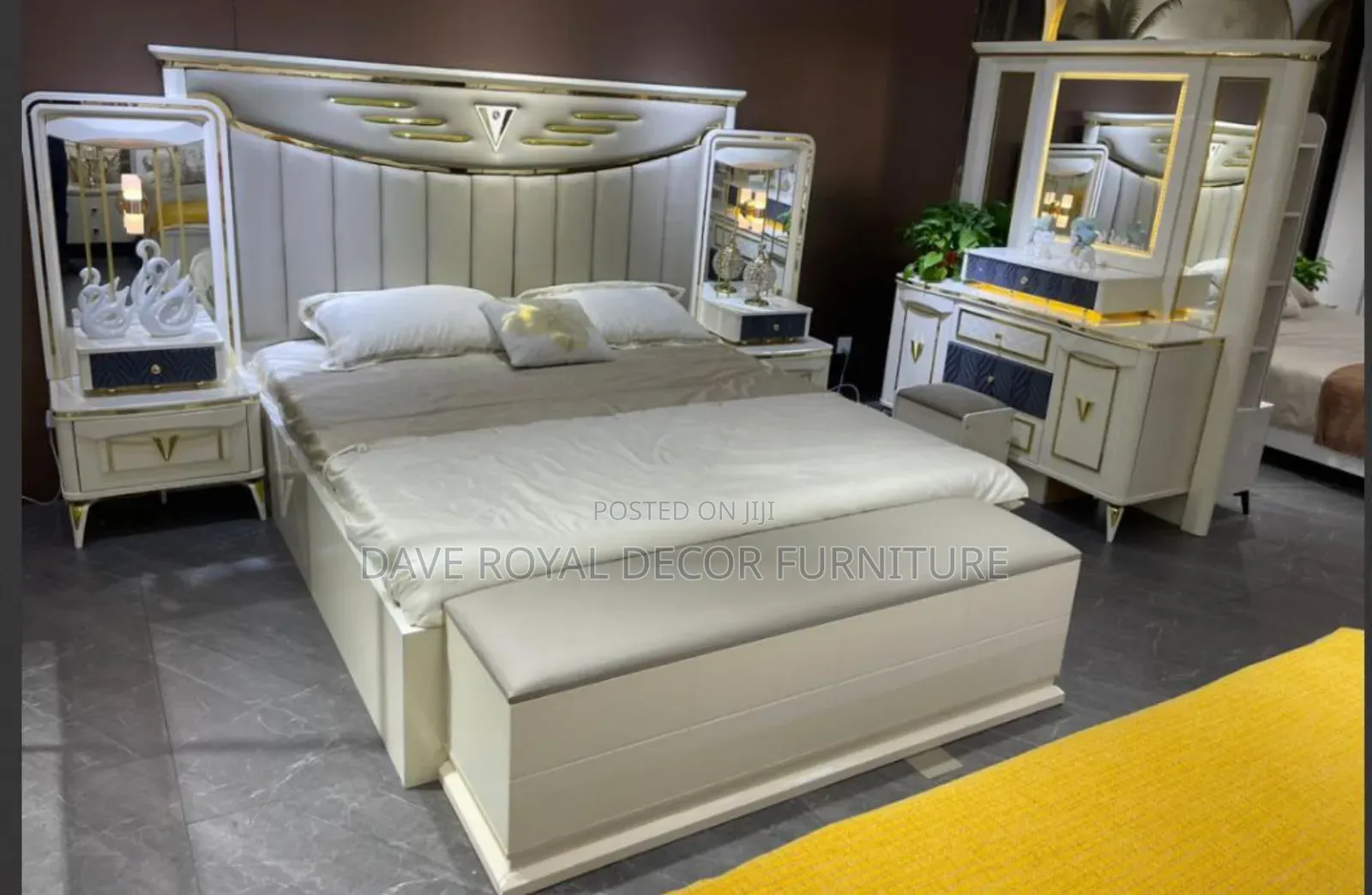 Classic Quality Bed and Dresser.