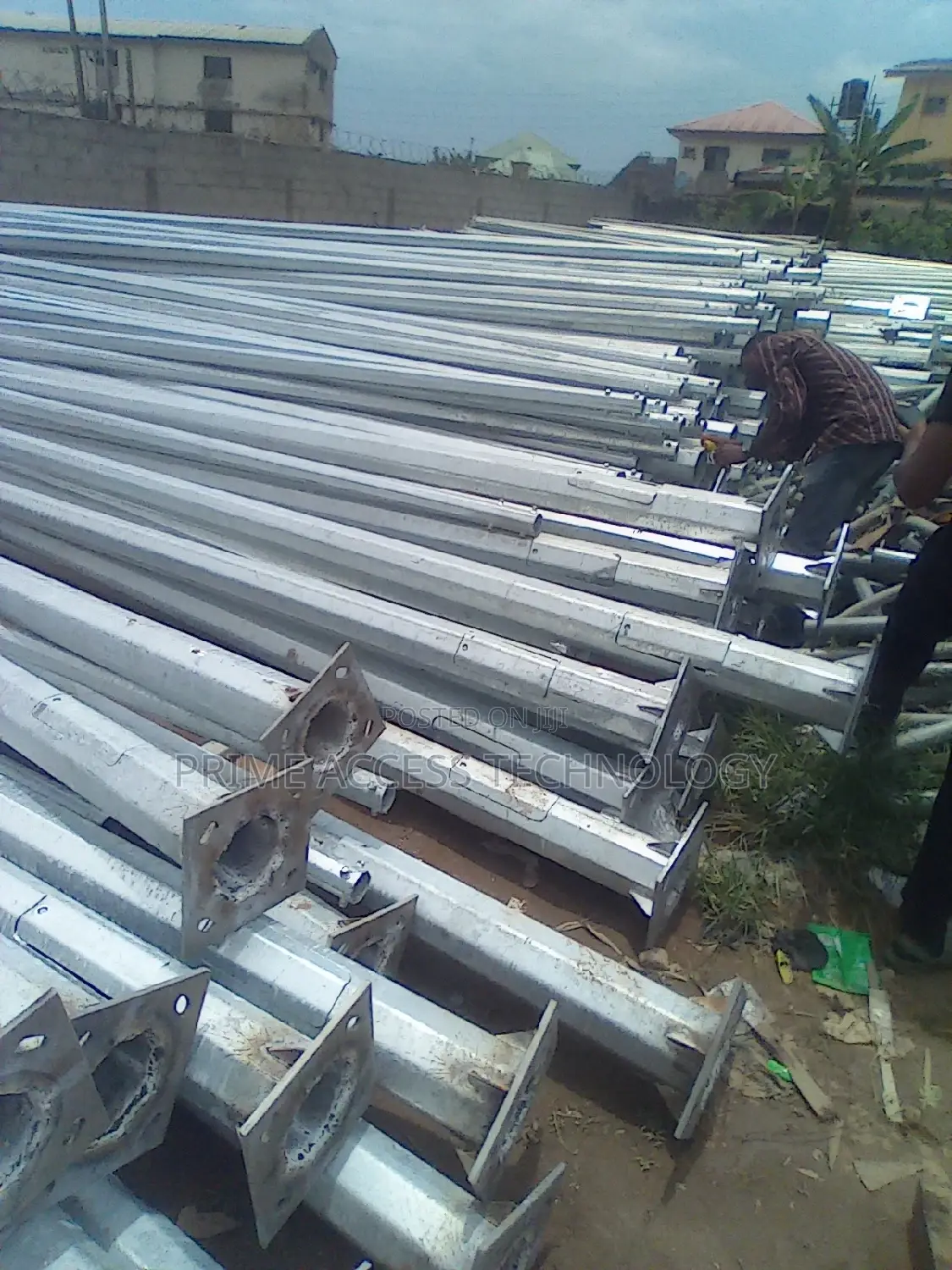 High Quality Street Lights Poles and Hanger