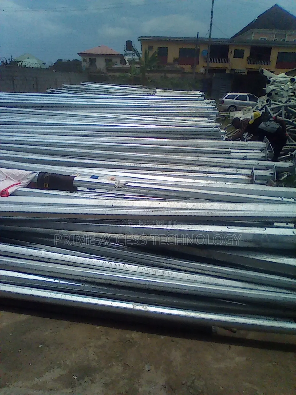 Galvanized Foreign Octagonal and Round Poles