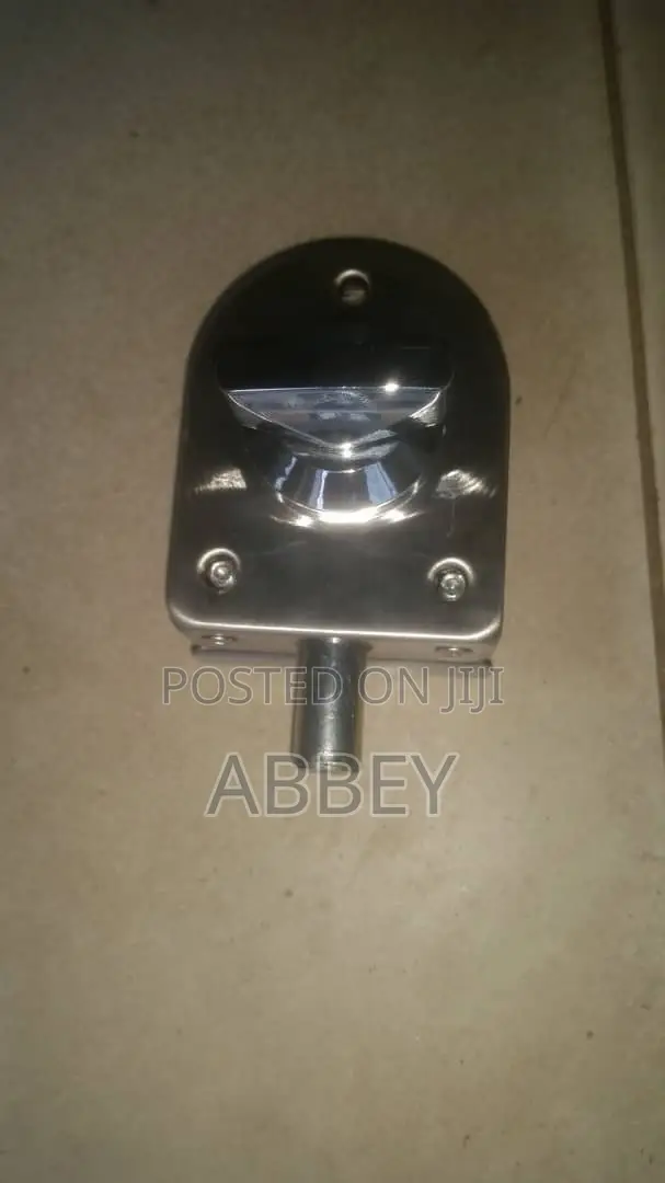 Glass to Wall Key Lock