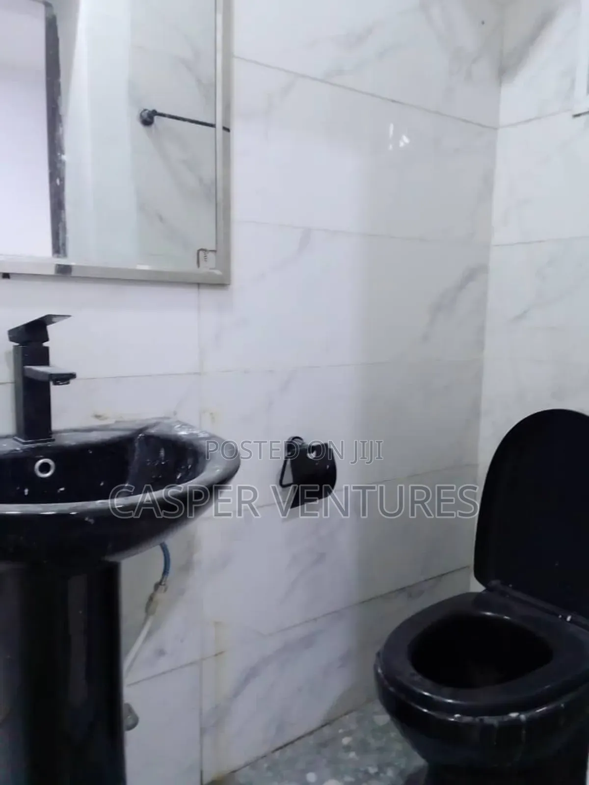 1bdrm Room & Parlour in Paradise 3, Chevron for rent