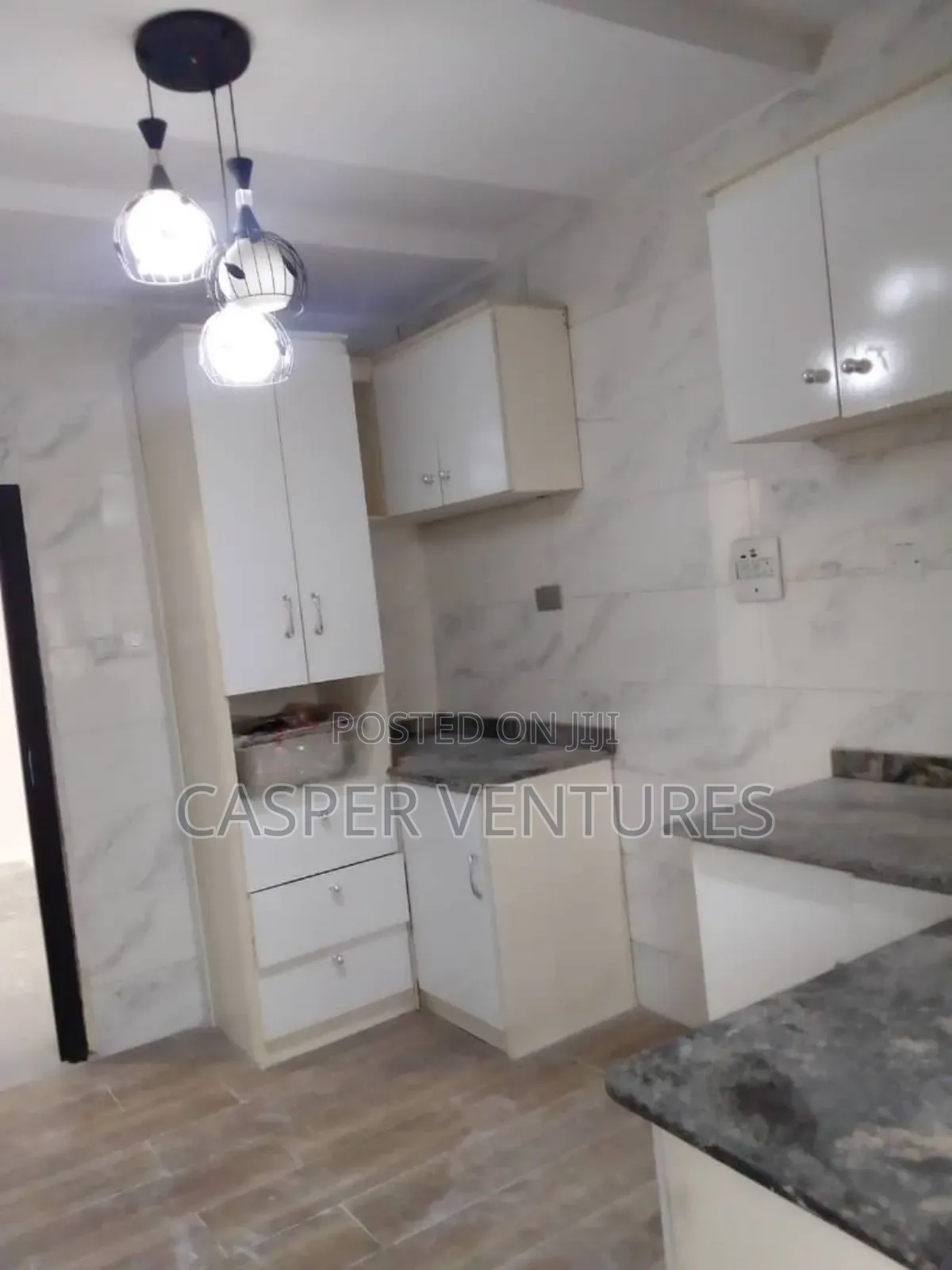 1bdrm Room & Parlour in Paradise 3, Chevron for rent
