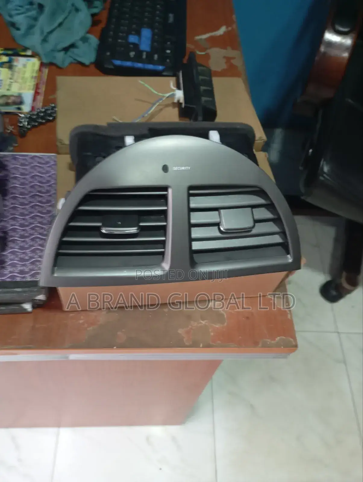 2007-2012 Lexus Es350 Middle Air Vents
