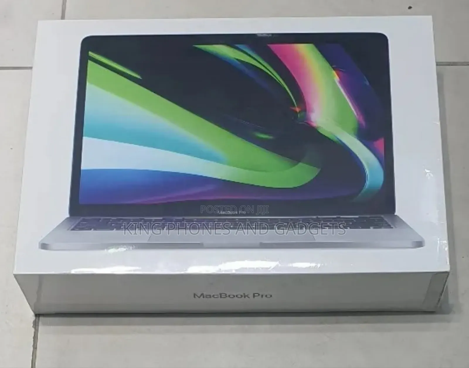 New Laptop Apple MacBook Pro 2022 M2 16GB Apple M2 SSD 512GB