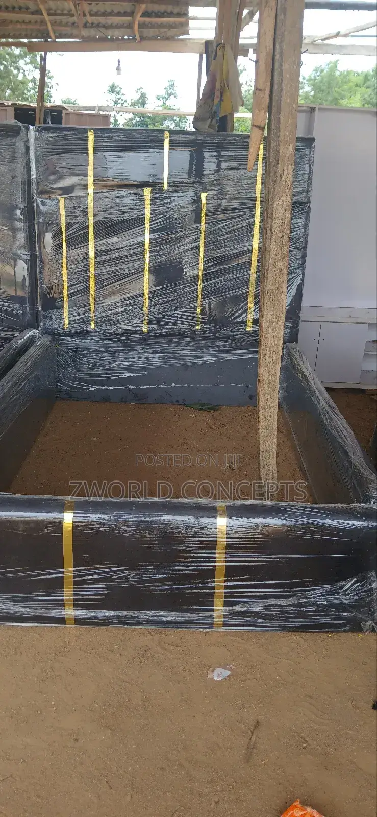41⁄2 Luxury Bedframe Design Available