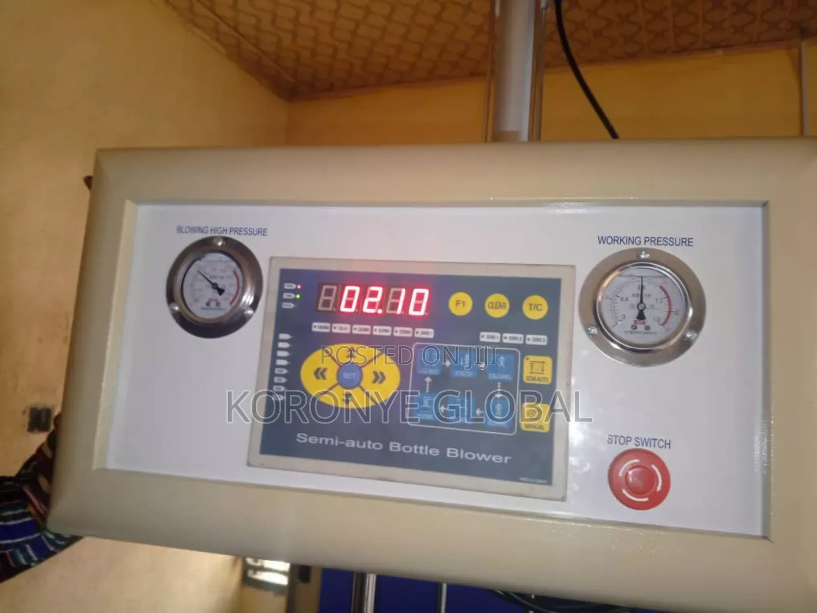 Pet/Bottle Blowing Machine