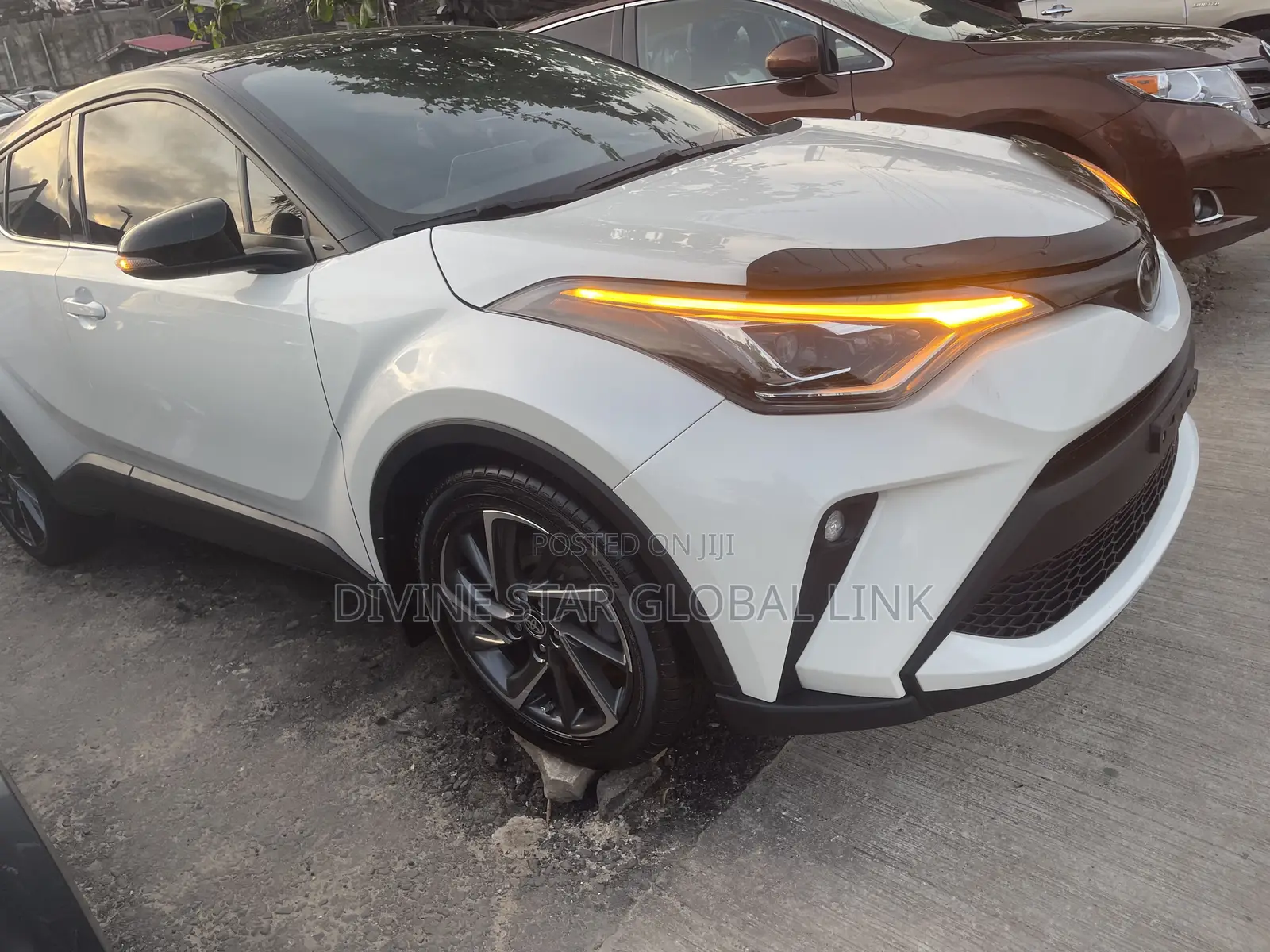 Toyota C-HR Limited 2021 White