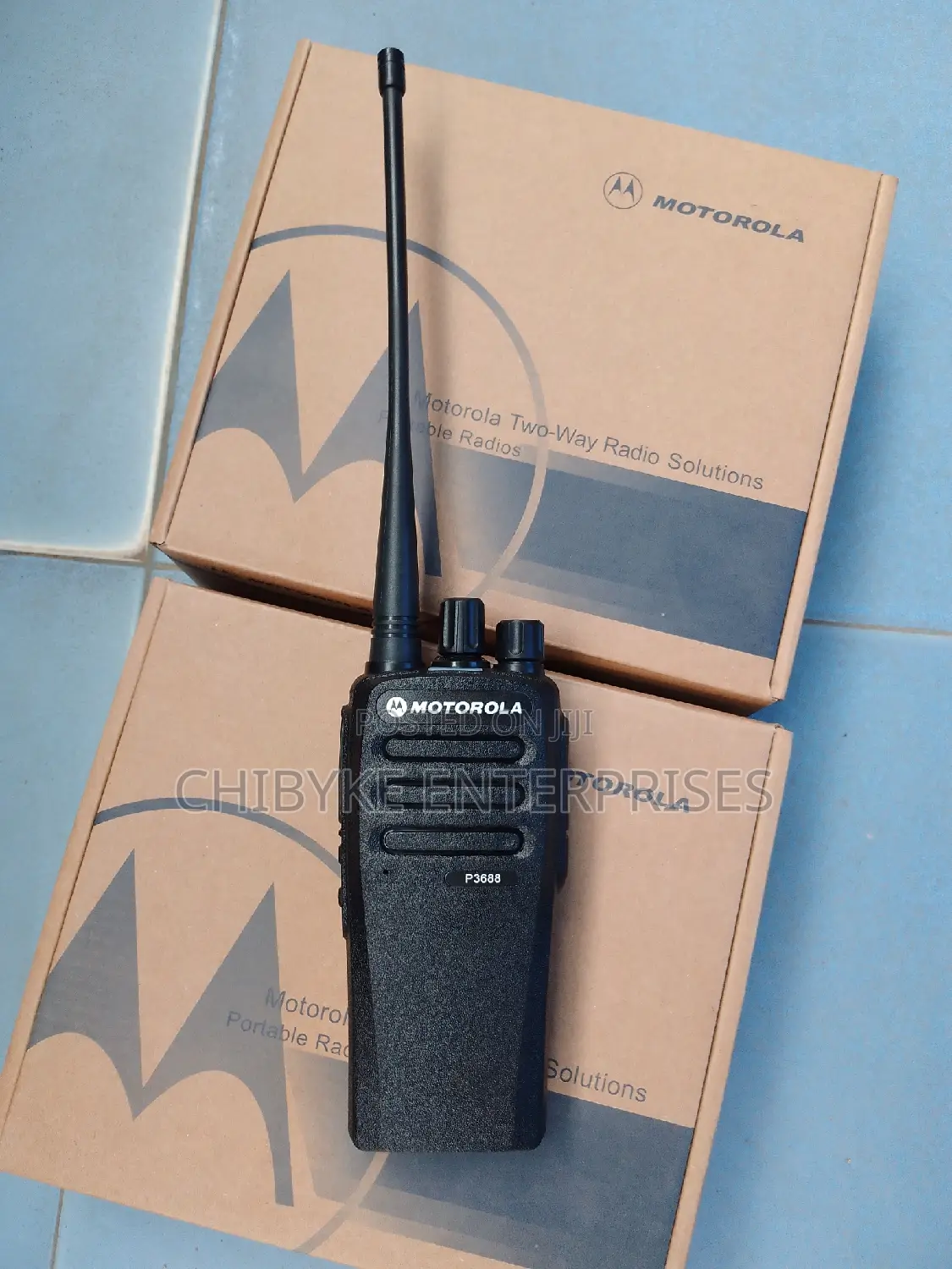Motorola P-3688 Walkie Talkie