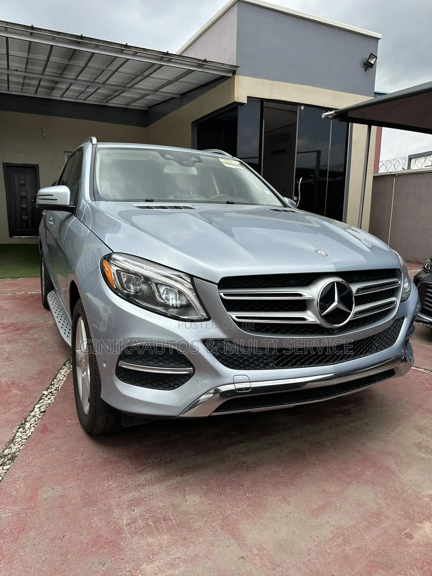 Mercedes-Benz GLE-Class GLE 350d 4MATIC 2017 Silver