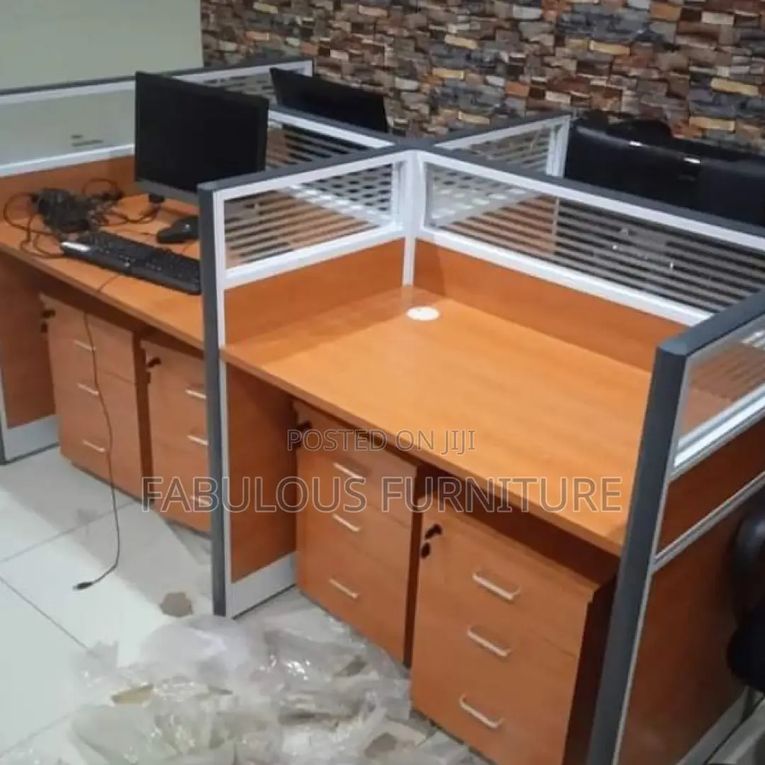 Quality Four Man Work Station
