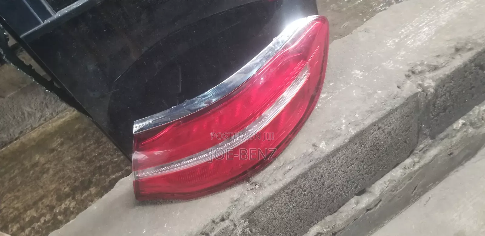 GLE450 Coupe 2018 Right Side Backlight