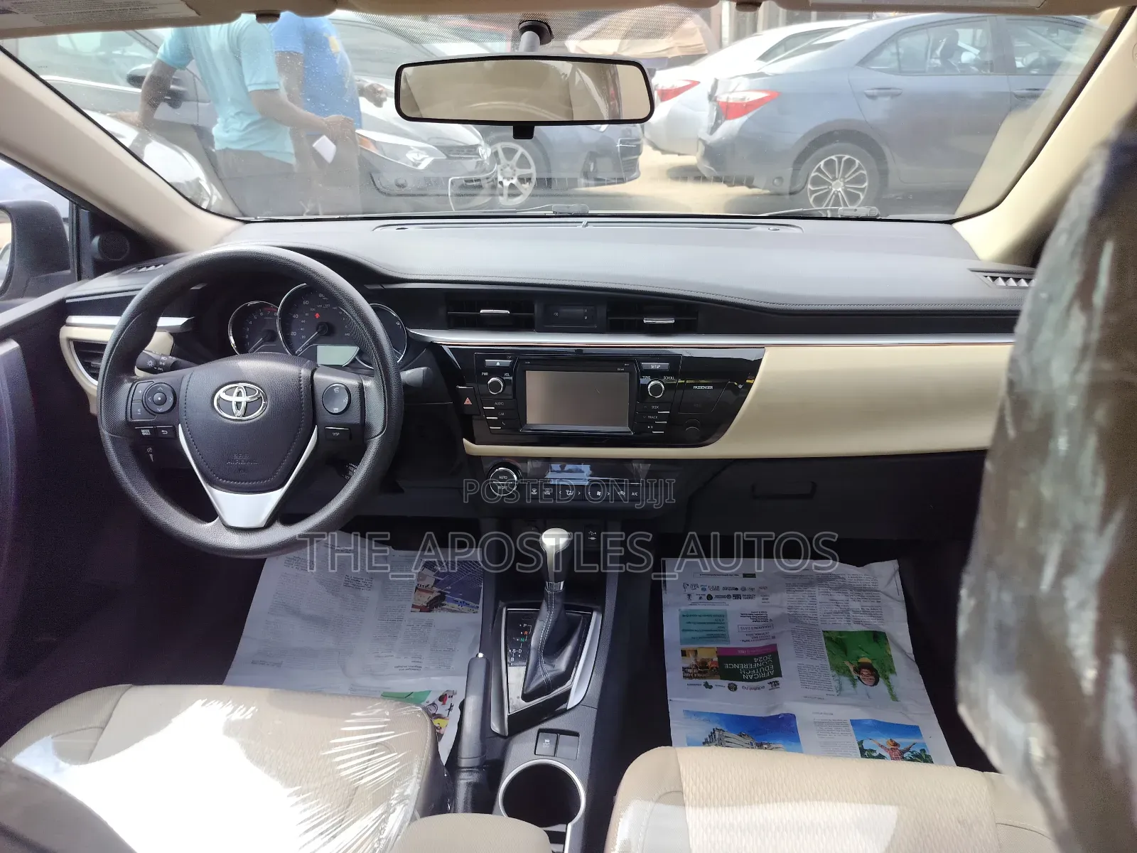 Toyota Corolla 2015 Gold