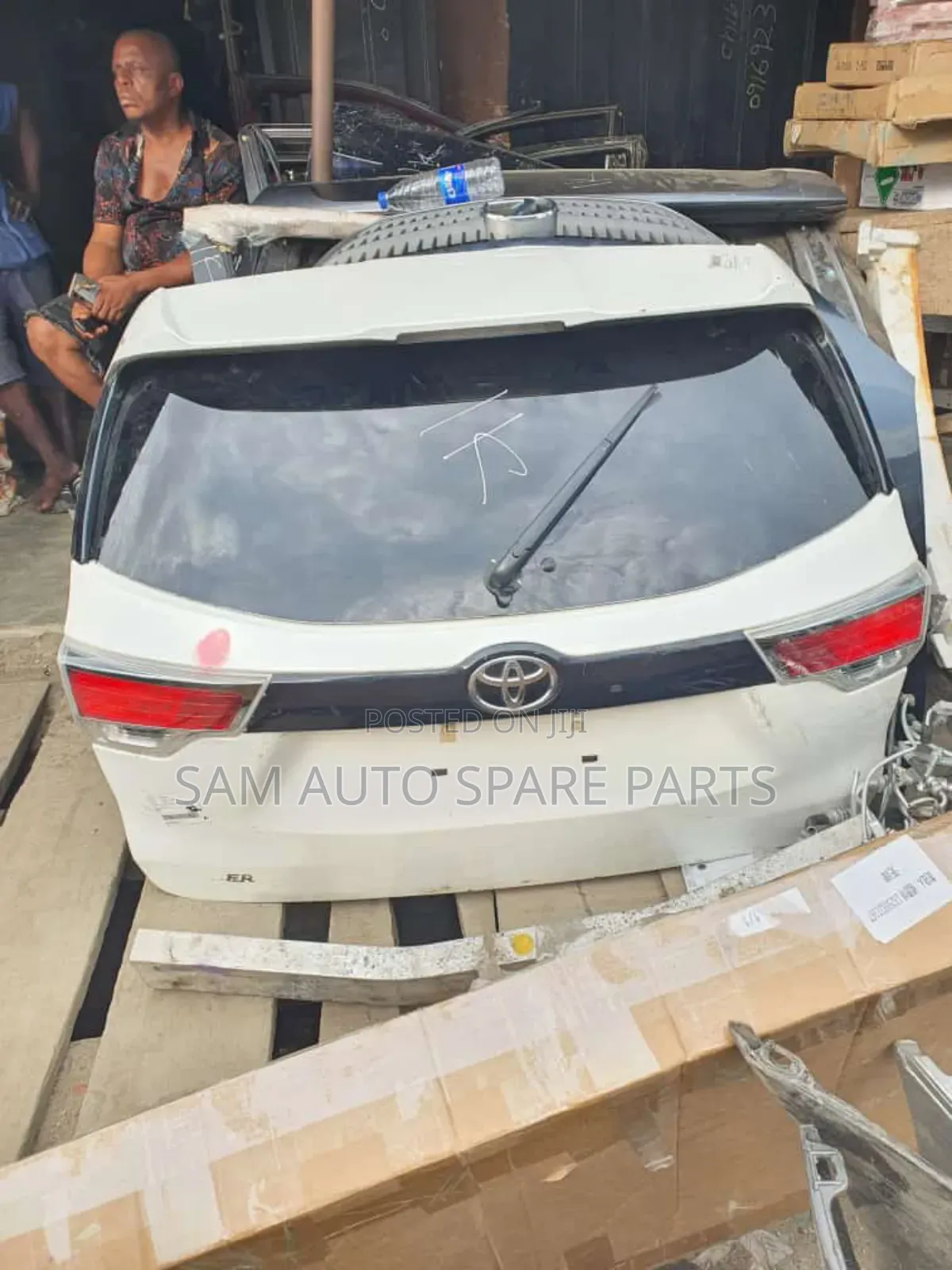 Toyota Highlander 2015 Model Complete Booth