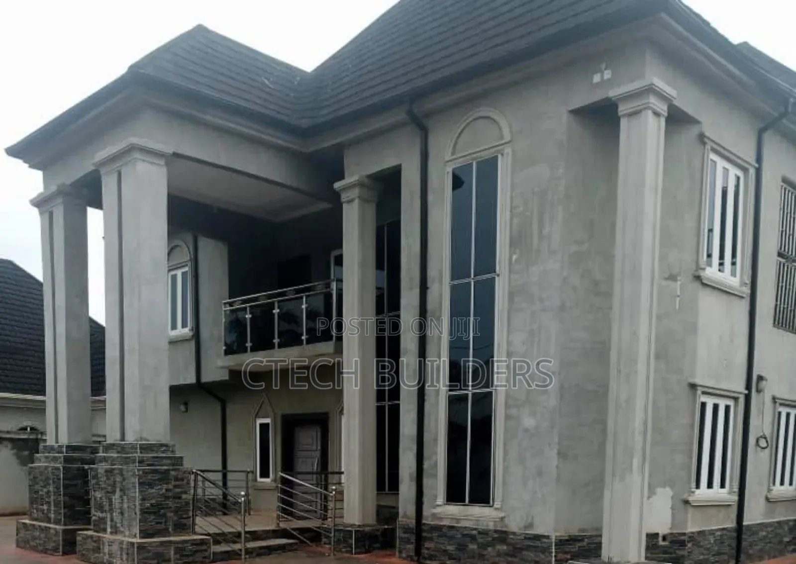 6bdrm Duplex in Benin City for sale