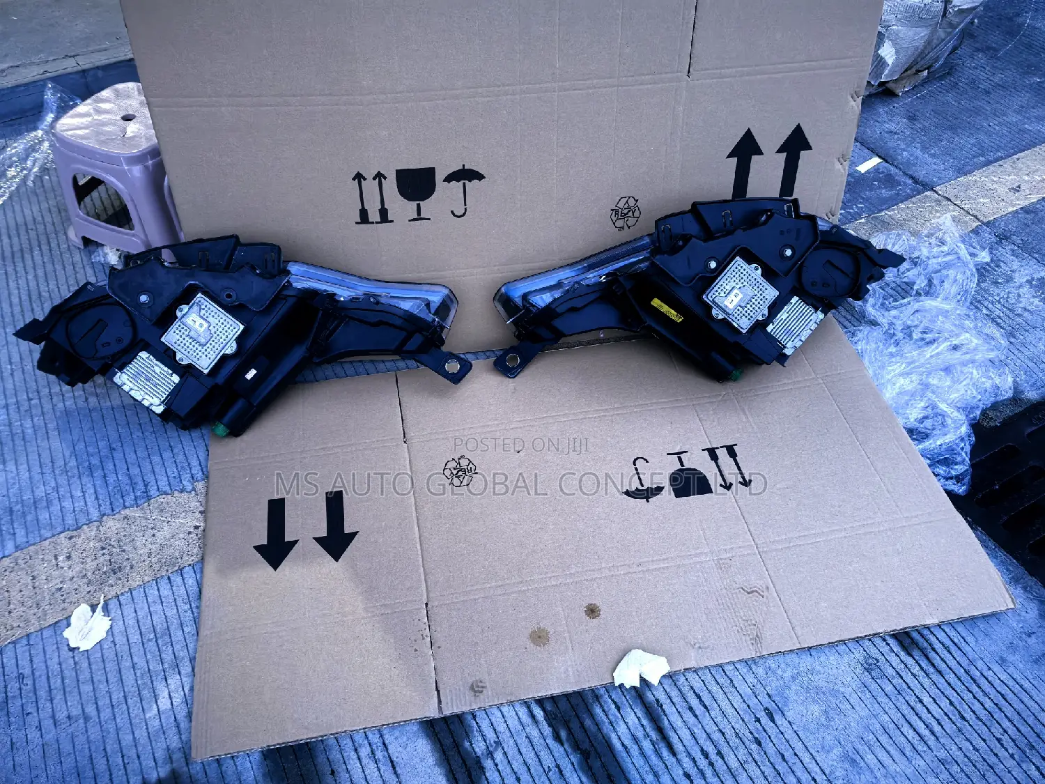 Maserati Levante Headlights