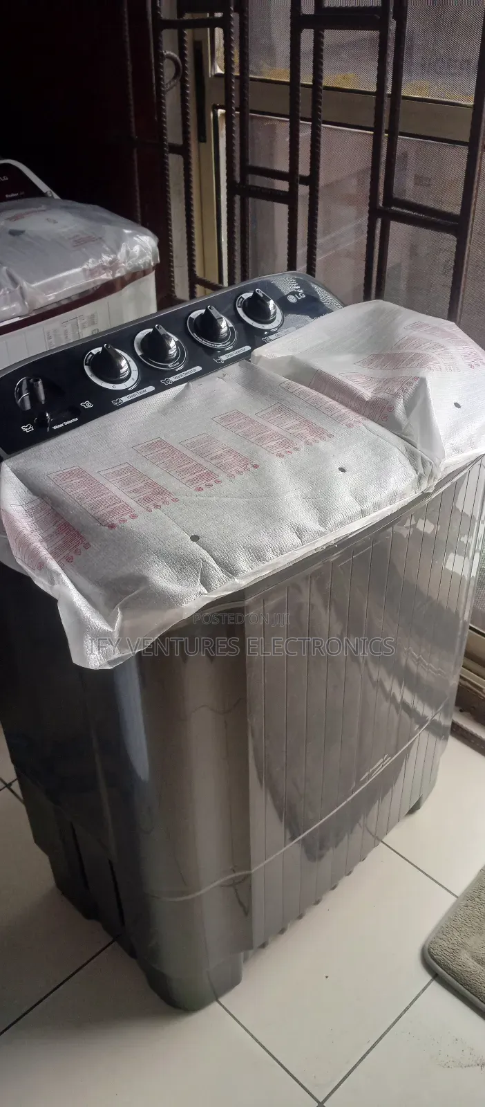 7kg Lg Twin Top Loader Washing Machine, Light Gray Color
