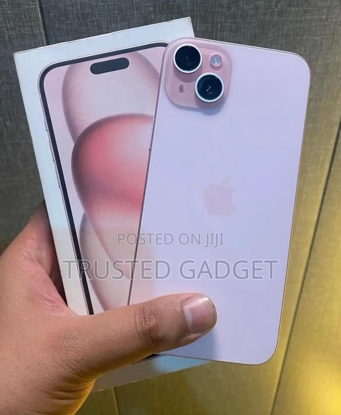 New Apple iPhone 15 128 GB Pink