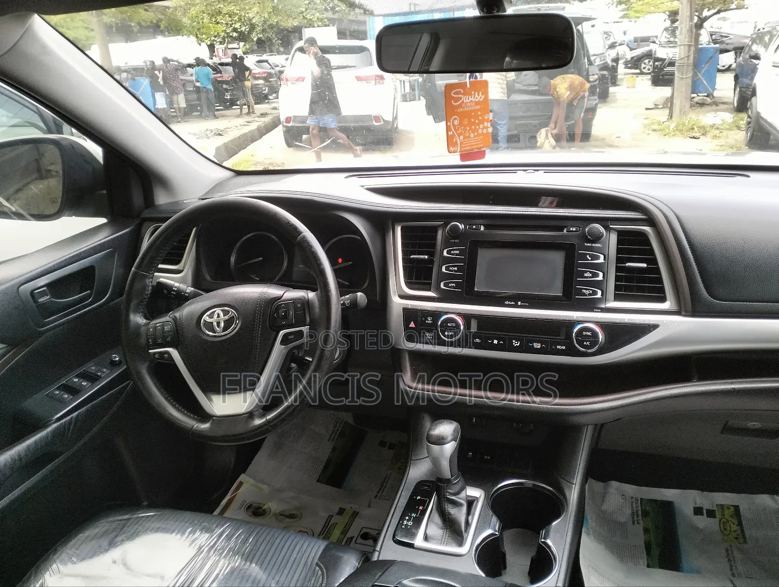 Toyota Highlander 2015 Gold