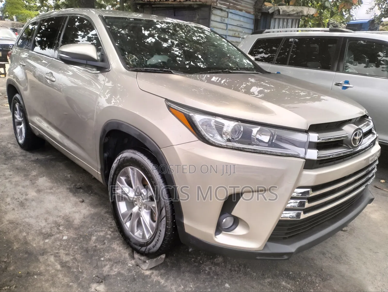Toyota Highlander 2015 Gold