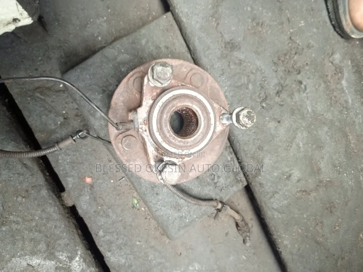 Front Hub Dodge Ram 2010