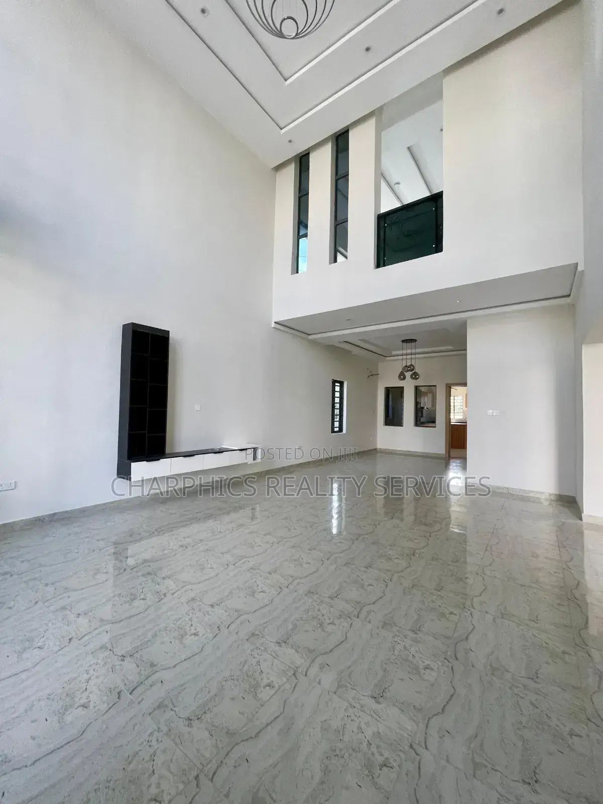 5bdrm Duplex in Lekki for sale
