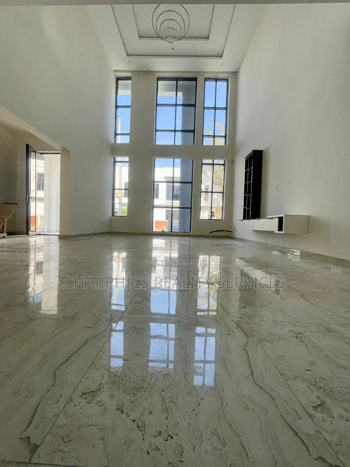 5bdrm Duplex in Lekki for sale