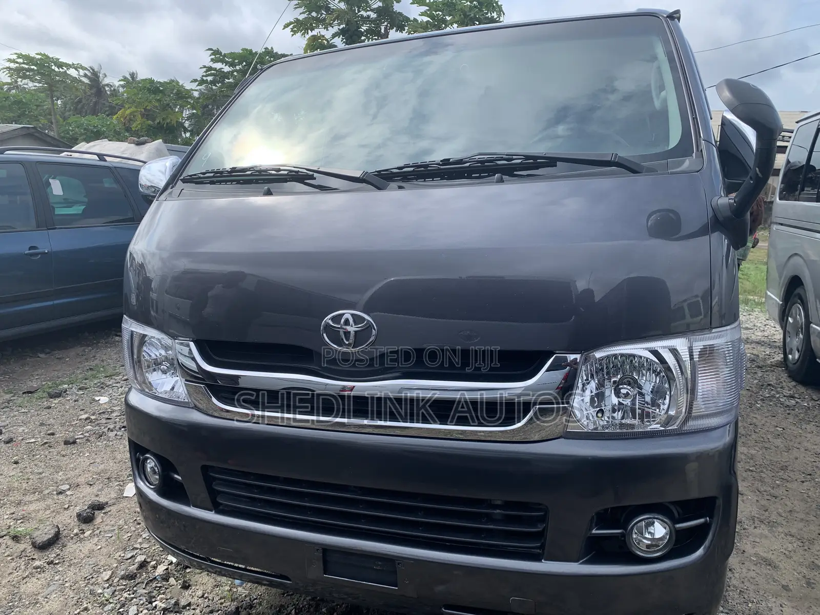 Toyota HiAce 2012 Grey