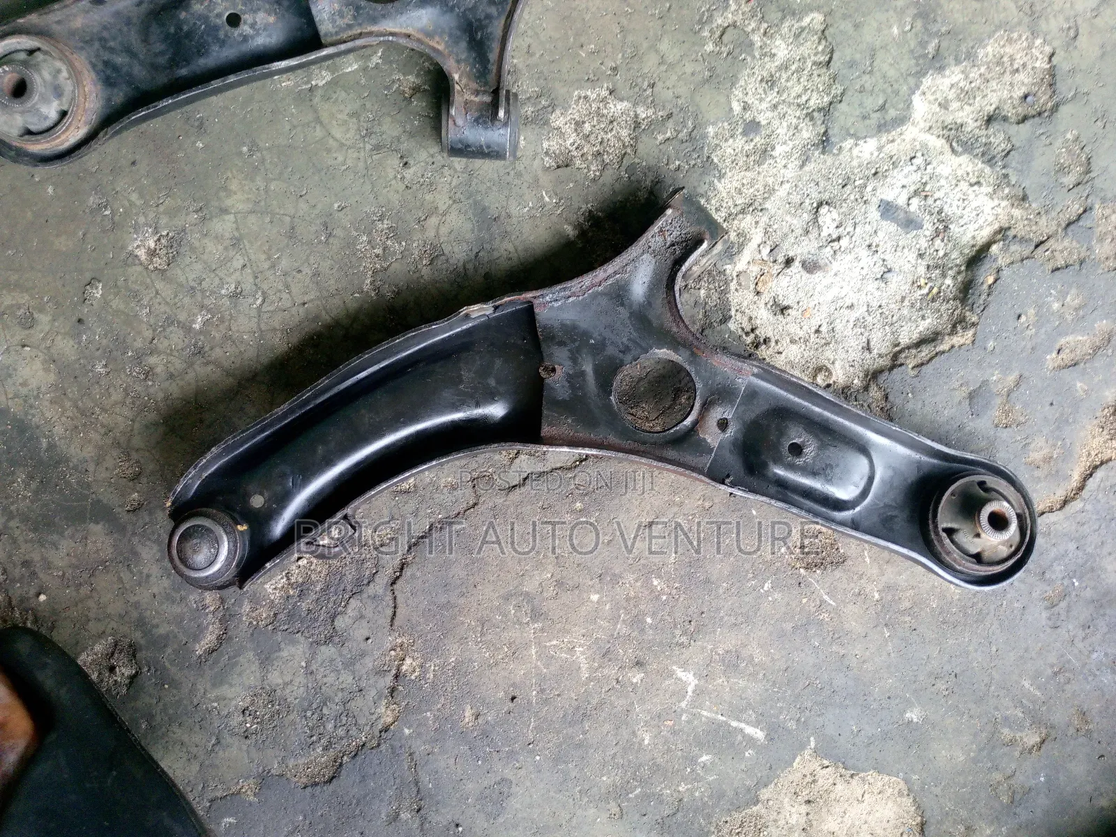 Low Arm for Hyundai Elantra 2012 Model