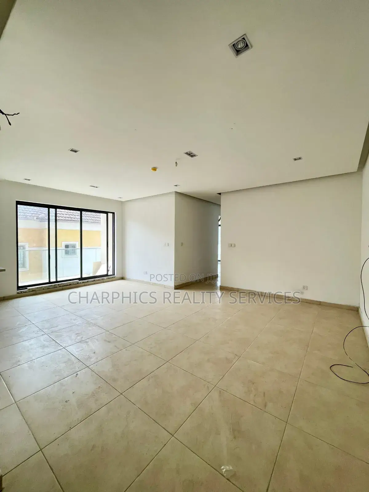 2bdrm Apartment in Lekki for sale