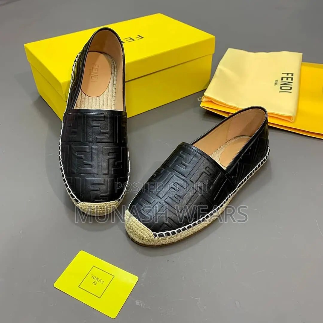 Original Leather Classic Fendi Shoe