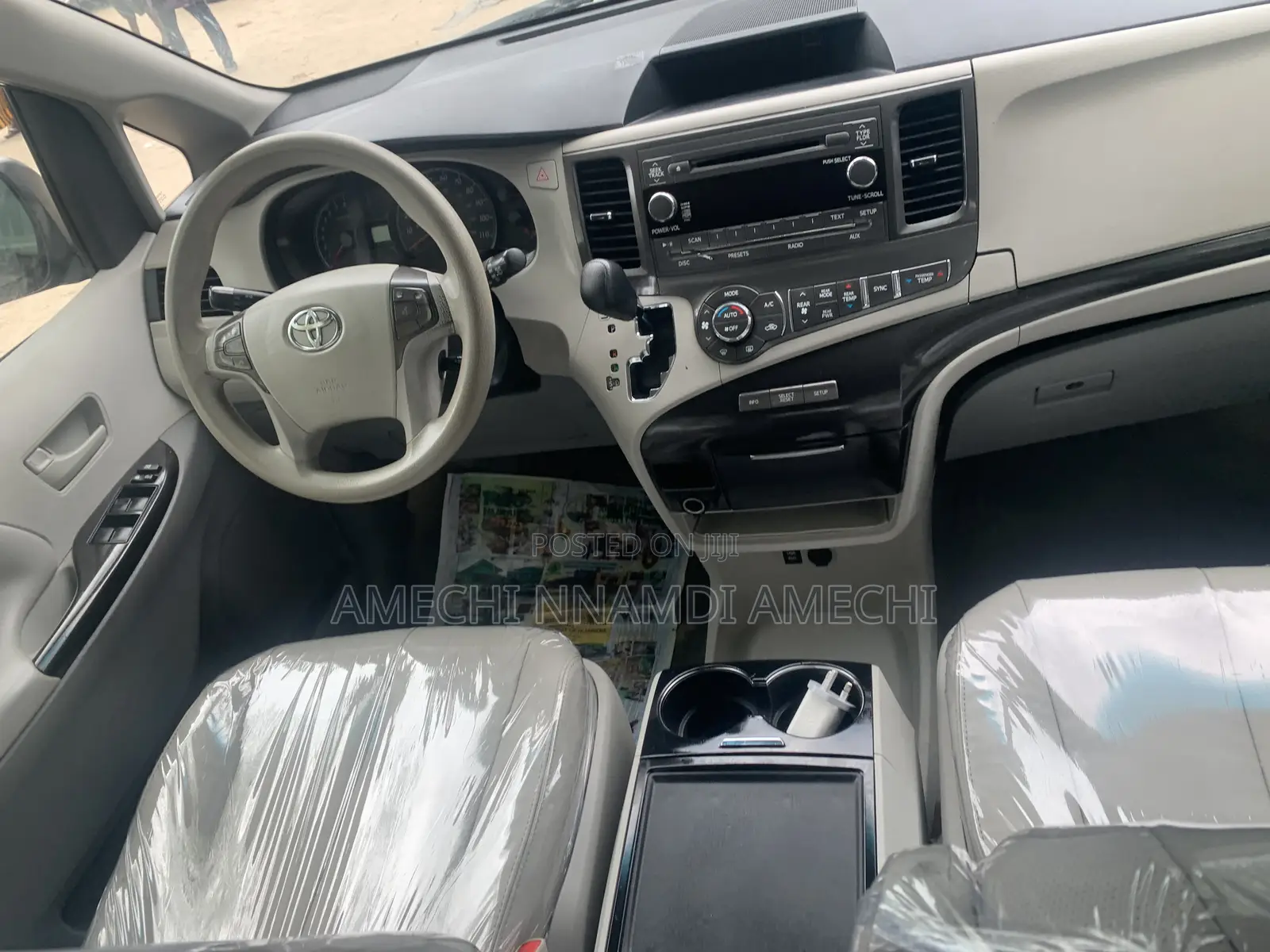 Toyota Sienna LE AWD 7-Passenger 2013 Gray