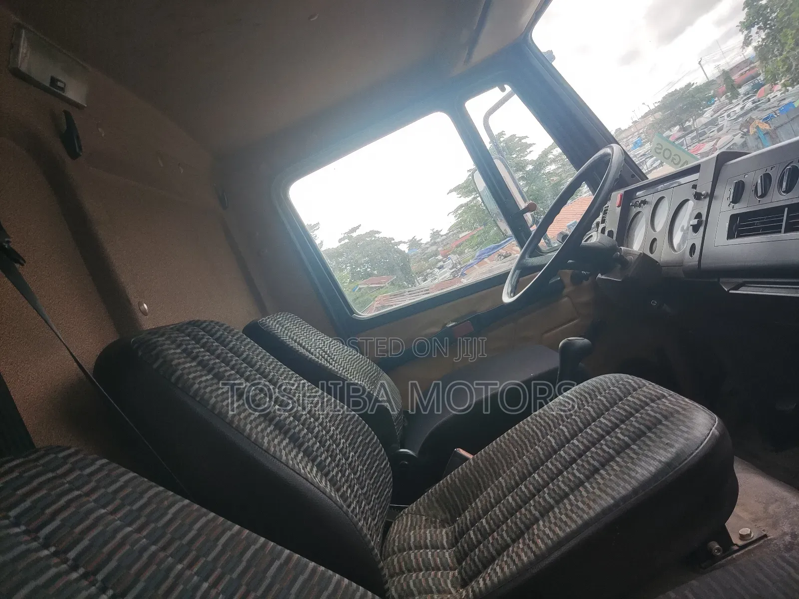 Mercedes Benz 814 Container Body