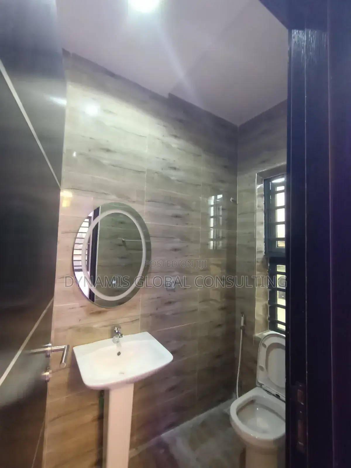 Furnished 4bdrm Townhouse/Terrace in Bimbi Court, Magodo for Sale