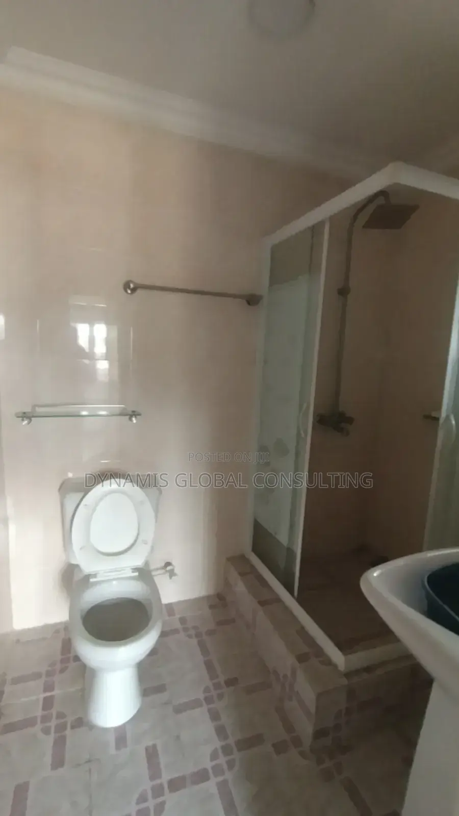 Furnished 4bdrm Duplex in Gateway Zone Estate for rent