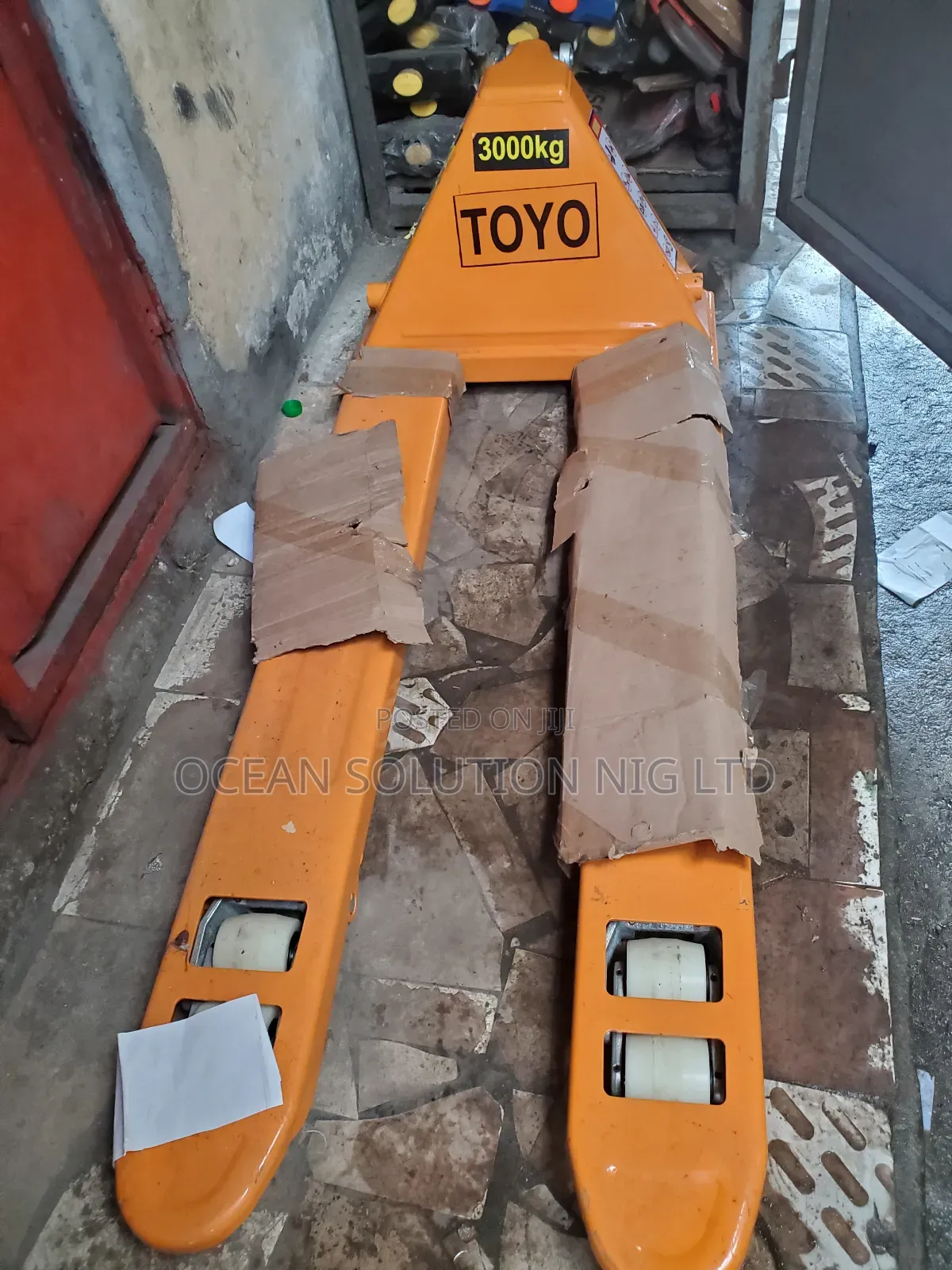 Pallet Trucks/ Pallet Jack 3000kg