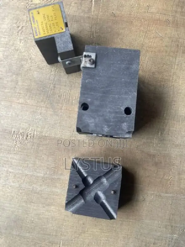 Cadweld Mould XACY7Y4: Horizontal X Connections