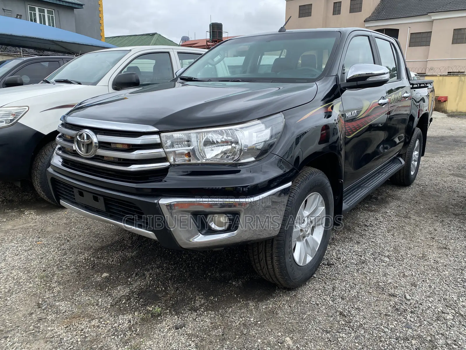 Toyota Hilux SR5 4x4 2019 Black