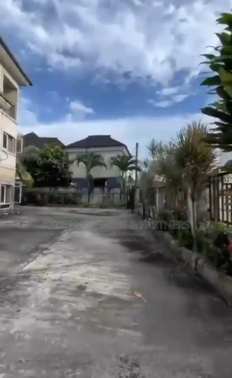 4bdrm Duplex in New Gra , Port for sale