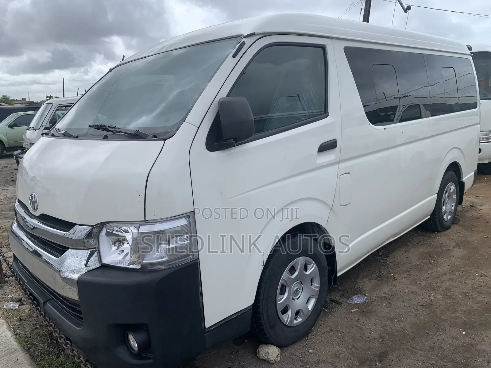 Toyota HiAce 2014 White