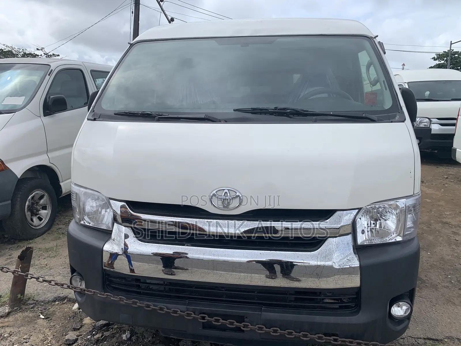 Toyota HiAce 2014 White