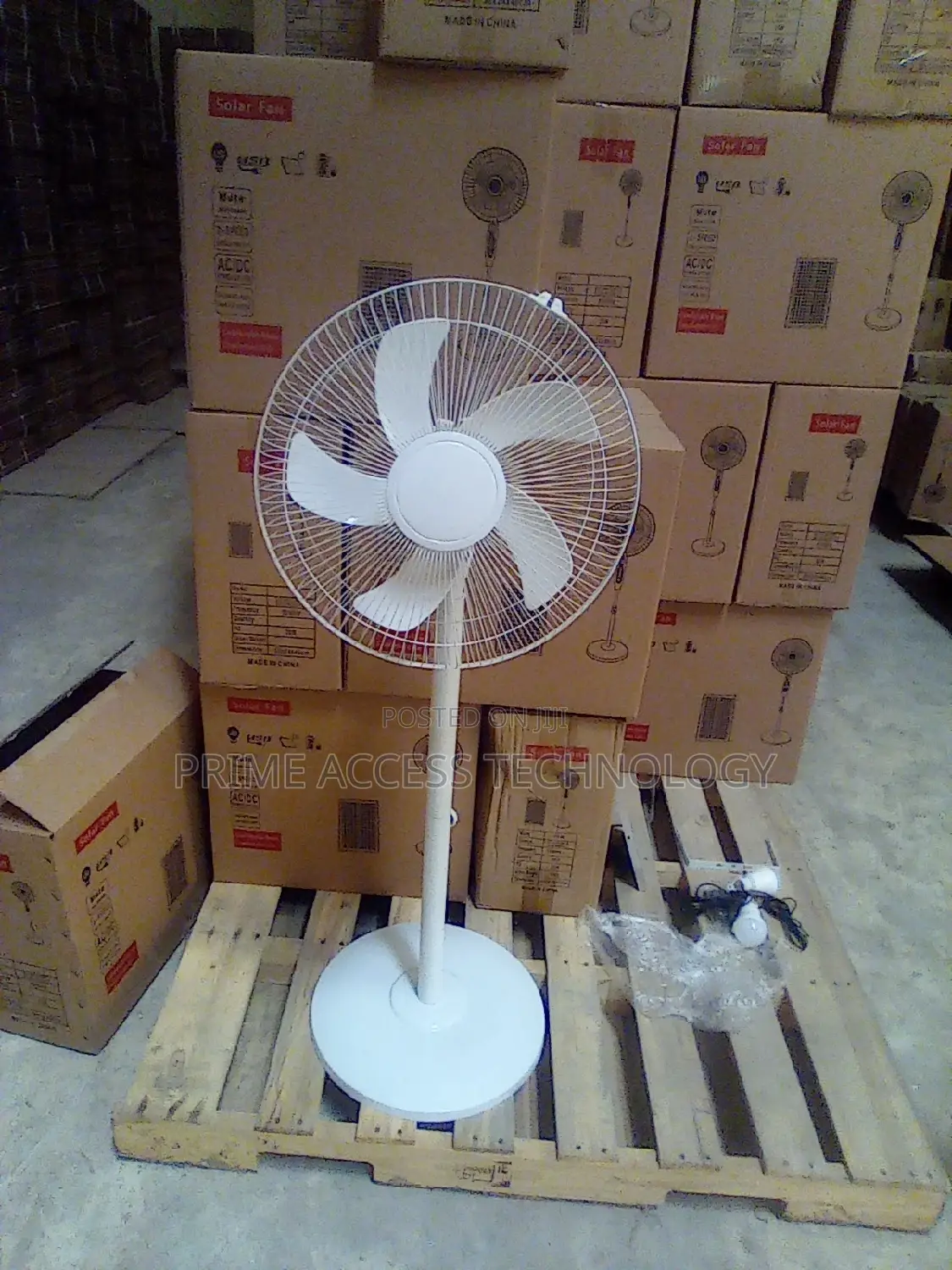 High Quality 14 Inches Solar Standing Fan