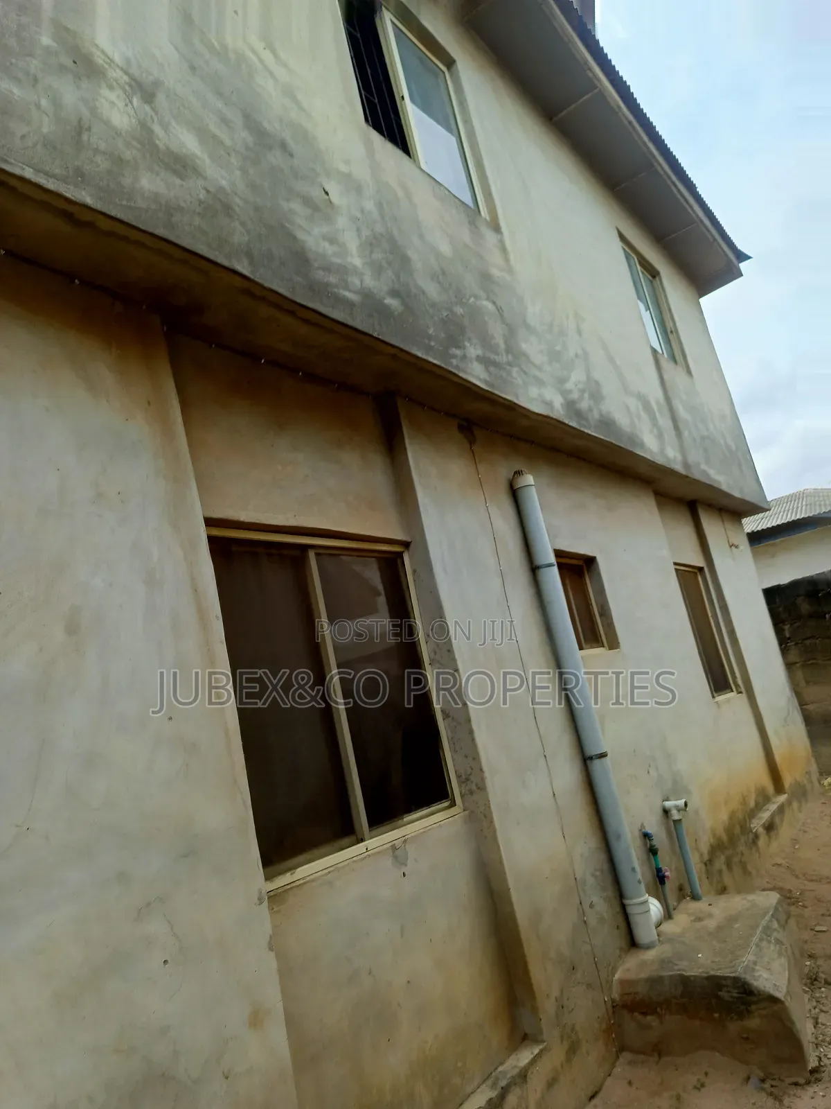 2bdrm Block of Flats in Singer  Ewupe, Ado-Odo/Ota for sale