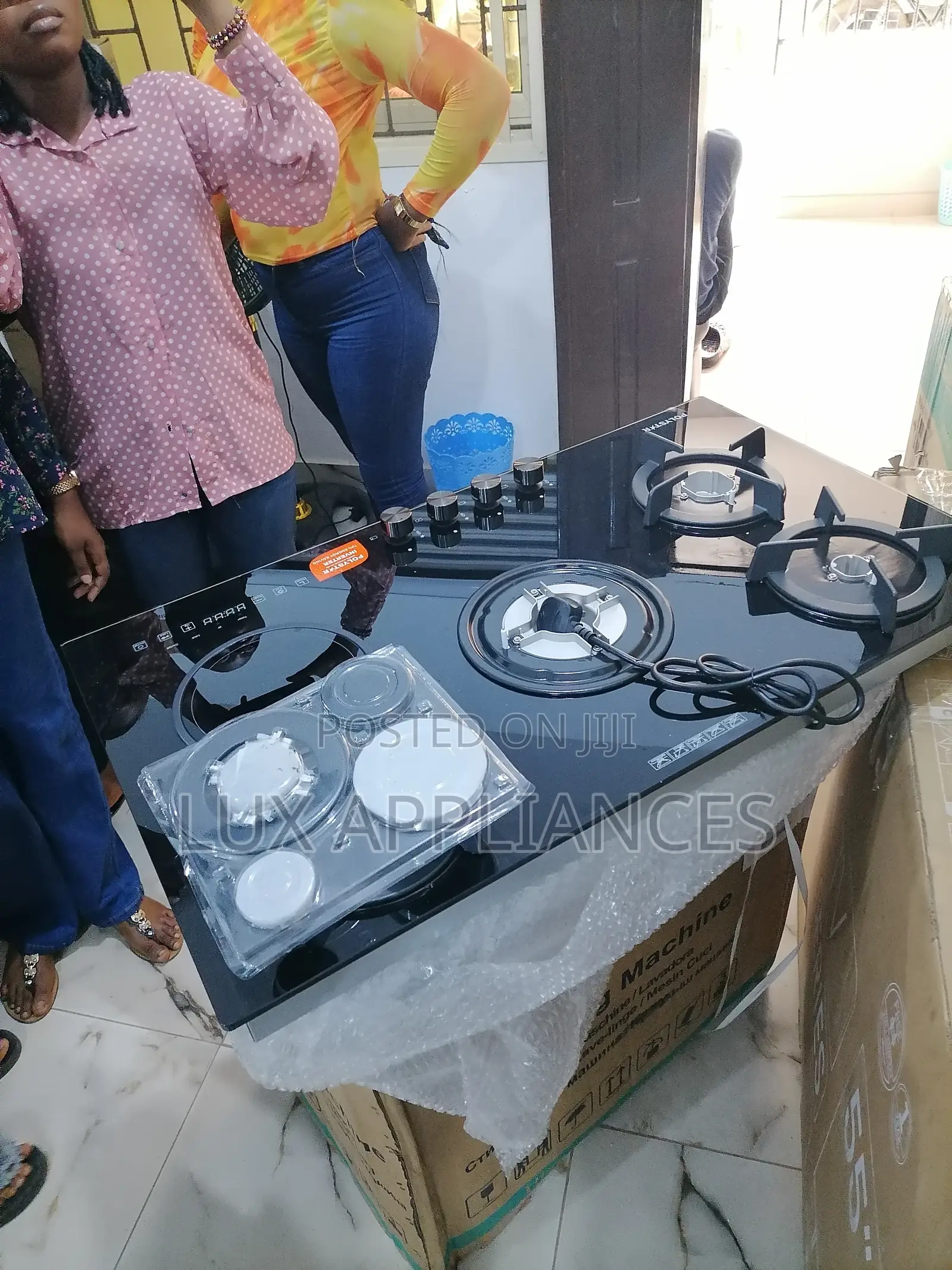 The Brand New Polystar 4 Gas Burner + 1 Hot Plate Inverter