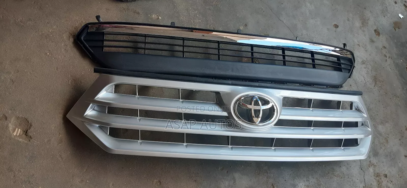 Up and Down Grille for Toyota Highlander 2011- 2012