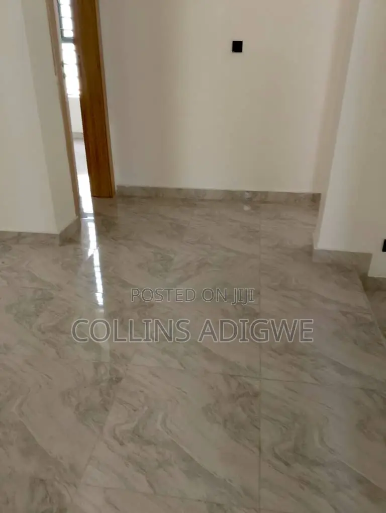 4bdrm Duplex in Chevron Estate for sale